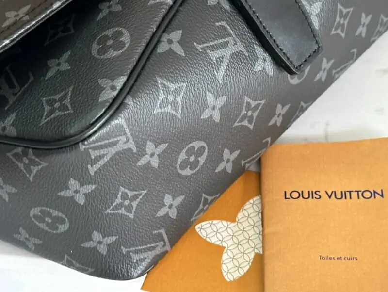 louis vuitton aaa homme mini sac a main s_12103533